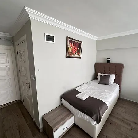 Black Bird Suite Hotel-2